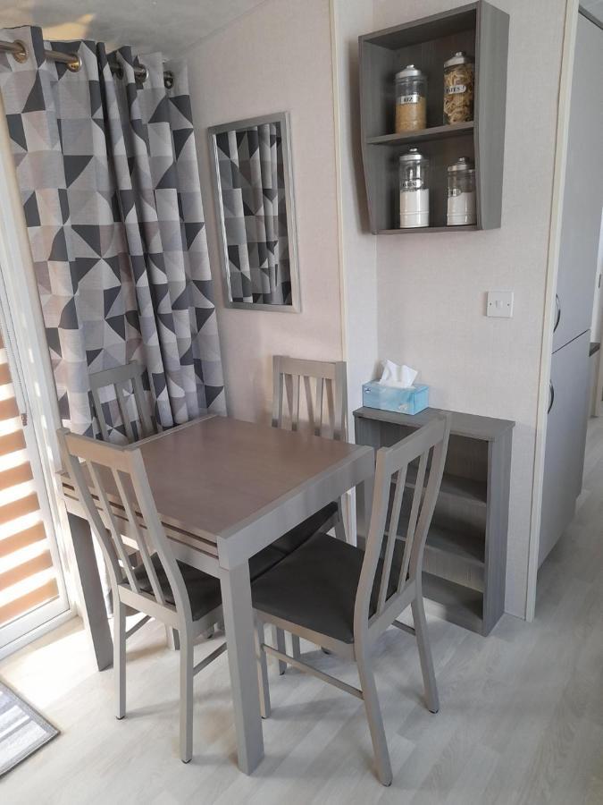 Le Mobile Home Le Victory Situe Au Camping Le Rio 노옐-쉬르-메르 외부 사진