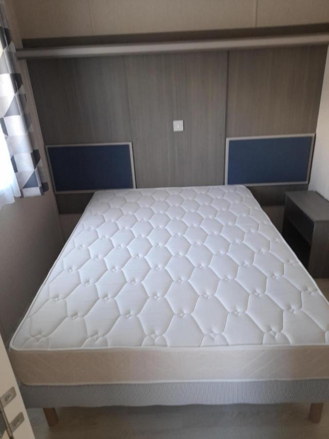 Le Mobile Home Le Victory Situe Au Camping Le Rio 노옐-쉬르-메르 외부 사진